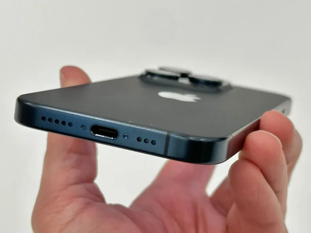 iPhone 15 Pro, USB-C, Charging,